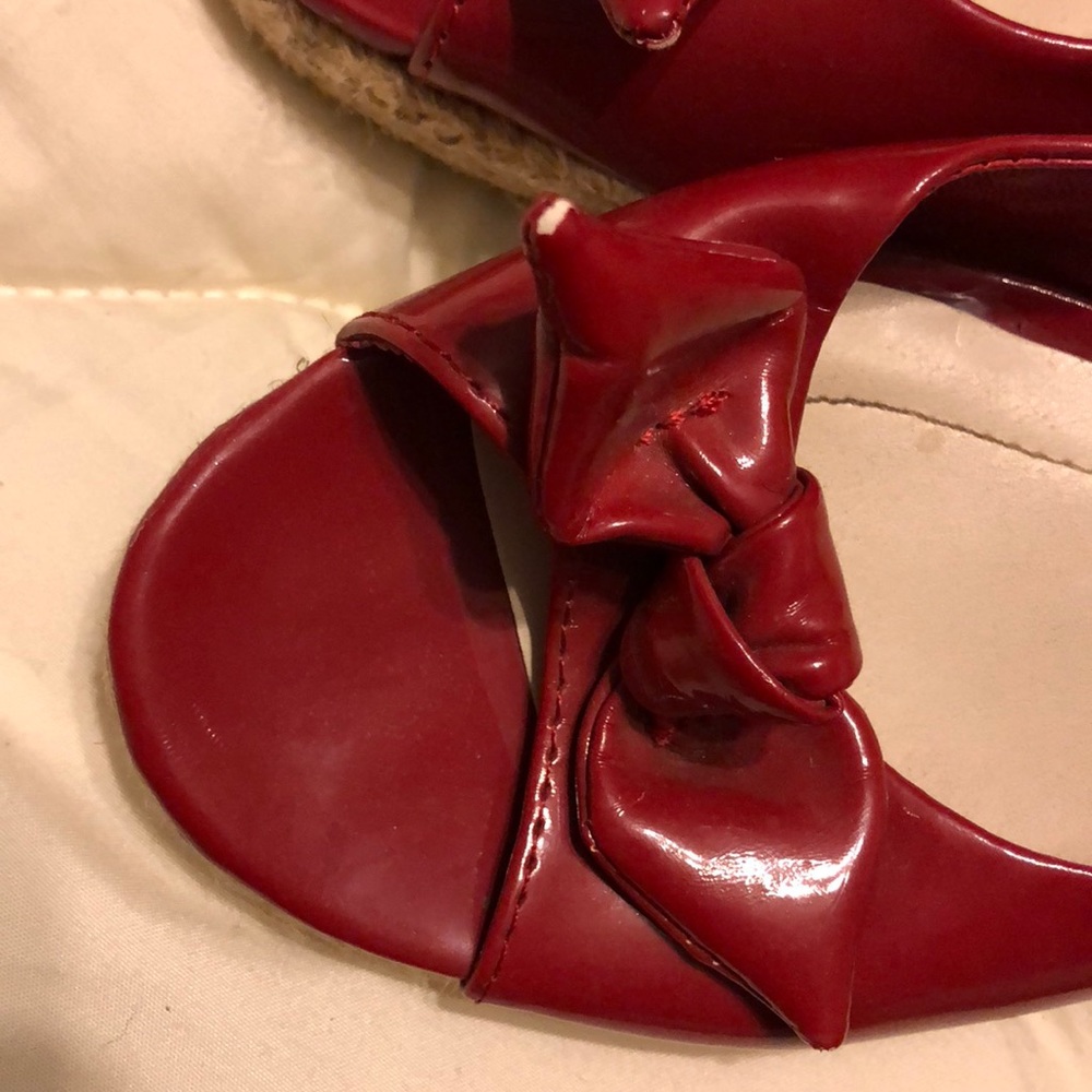 Red Wedges - Picture 5 of 5